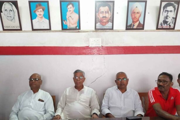 chouparan political row former mla umashankar akela levels serious allegations against mla and police station in charge1