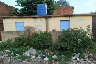 giridih 8 lakh public toilet turned showpiece before inauguration questions raised over public funds