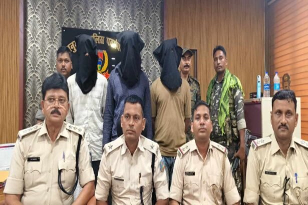 hazaribagh police big action three criminals arrested with weapons in chouparan police foils major crime plan
