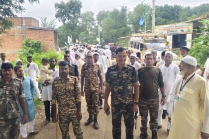 giridih jile ke tisri mein shantipurn mahaul mein manaya gaya eid milad un nabi ka parv