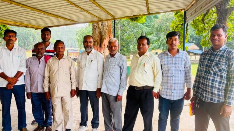 विष्णुगढ़: 15 सूत्री मांगों पर विस्थापितों का बड़ा ऐलान, 5 अक्टूबर से डीवीसी कार्यालय के समक्ष अनिश्चितकालीन धरना 2 विष्णुगढ़: 15 सूत्री मांगों पर विस्थापितों का बड़ा ऐलान, 5 अक्टूबर से डीवीसी कार्यालय के समक्ष अनिश्चितकालीन धरना