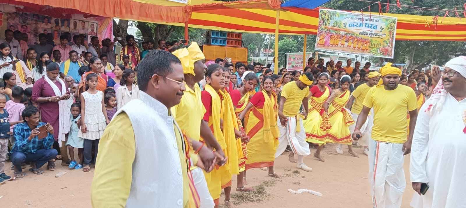 block level karam festival celebrated with pomp in vishnugarh kharki jhumar team stood first2