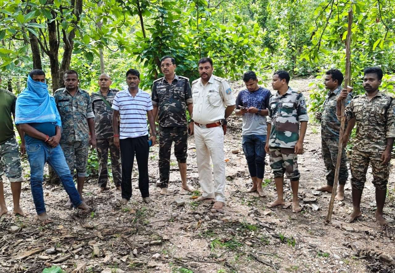 Home 20 body of hn construction clerk allegedly kidnapped from karanpura turn found in forest family in uproar1