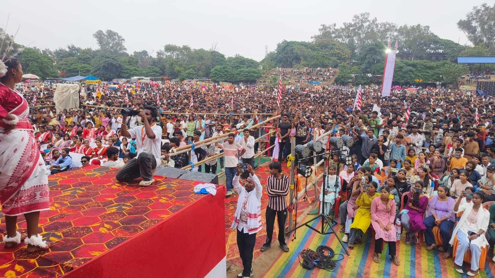 hazaribagh grooves to the beats of mandar grand glimpse of tribal culture seen on karam eve2