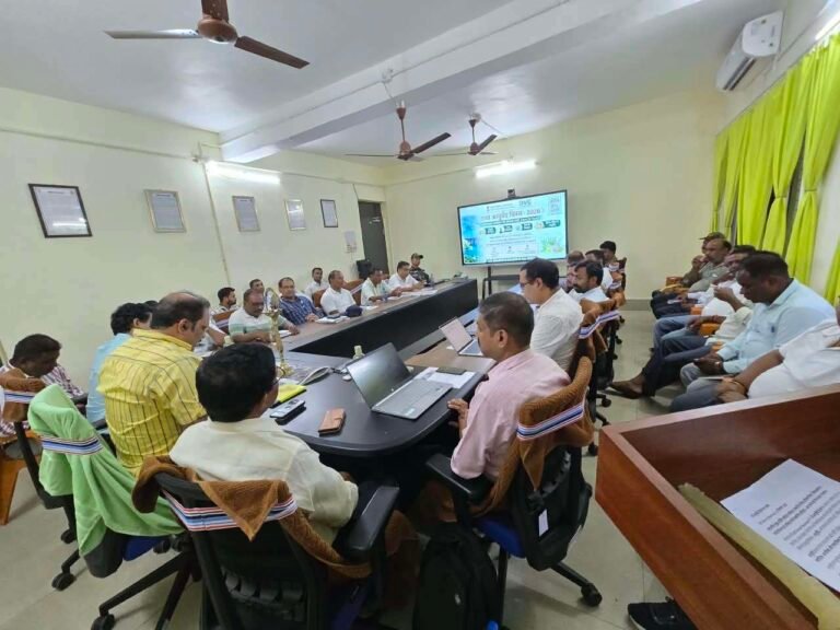 विष्णुगढ़: डीवीसी कोनार परियोजना में स्वास्थ्य जागरूकता कार्यक्रम, संतुलित आहार, योग और नियमित दिनचर्या अपनाने पर दिया जोर