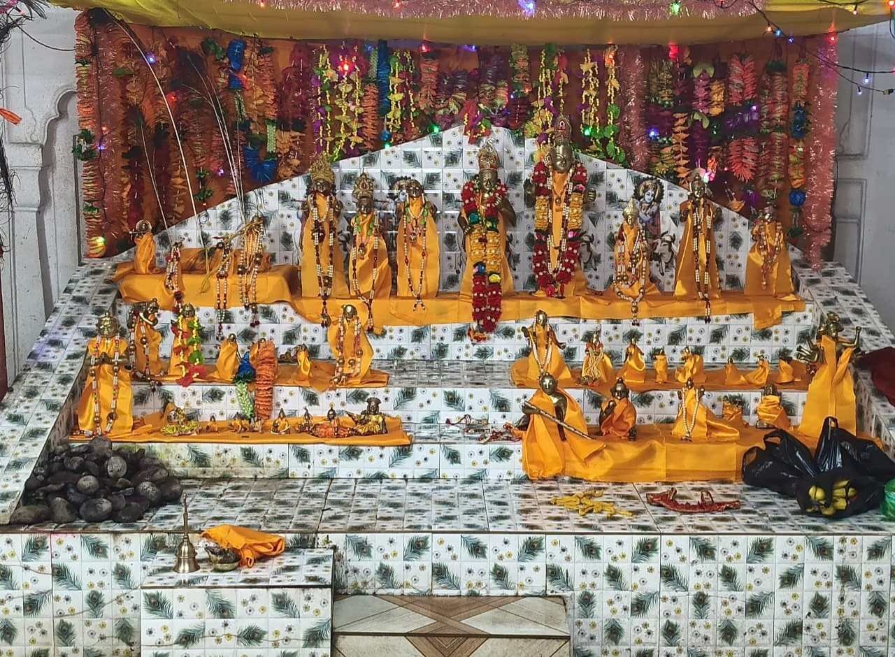 Home 24 historic banshidhar temple celebrated janmashtami festival with great pomp hari kirtan and grand aarti kept the atmosphere krishna filled till late night2