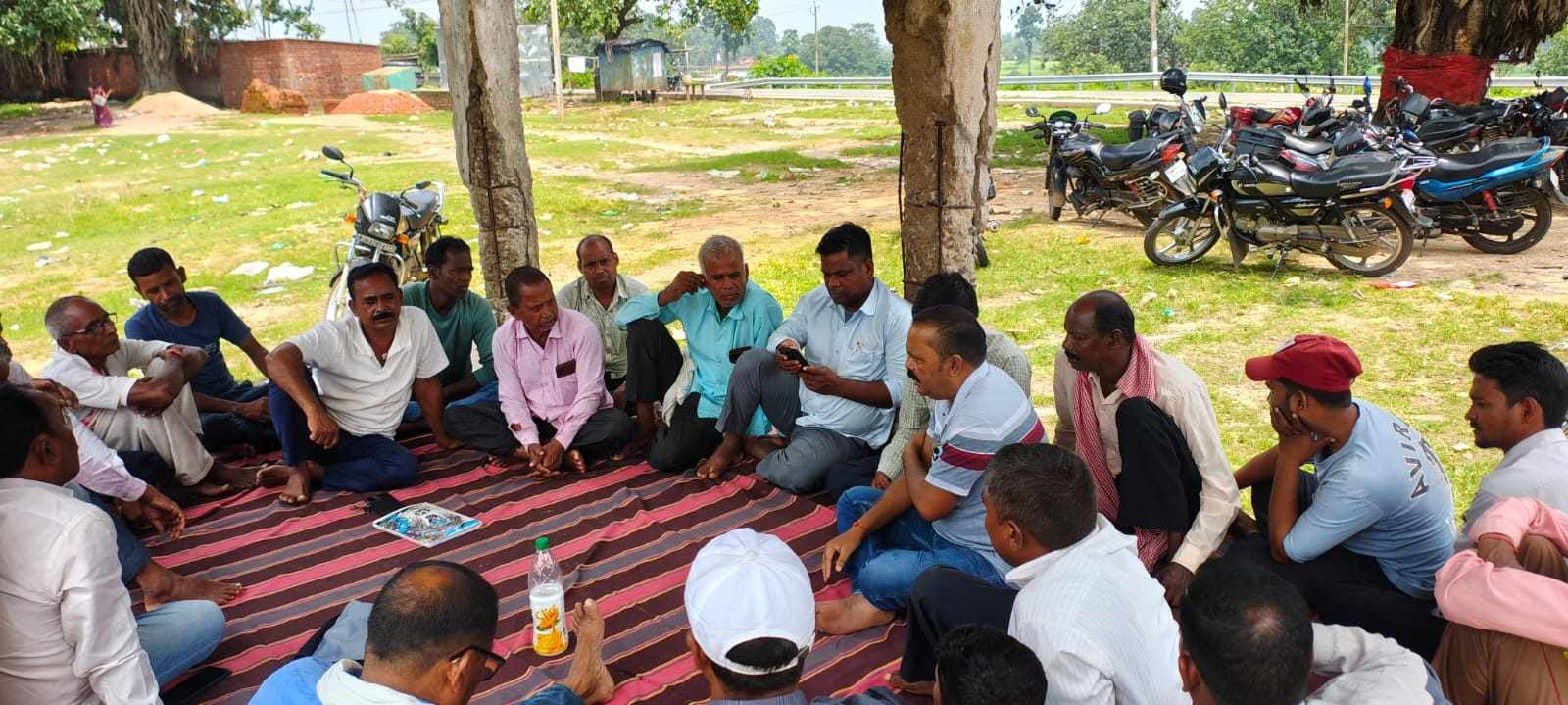 खनिज संशोधन विधेयक के खिलाफ कांग्रेस का बिगुल, 10 सितंबर को विष्णुगढ़ प्रखंड कार्यालय घेराव 1 khanij sanshodhan vidheyak ke khilaf congress ka bigul 10 september ko vishnugarh prakhand karyalay gherav4