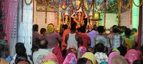 Home 17 maa mansa puja begins with kalash yatra crowd of devotees throngs as doors open at midnight3