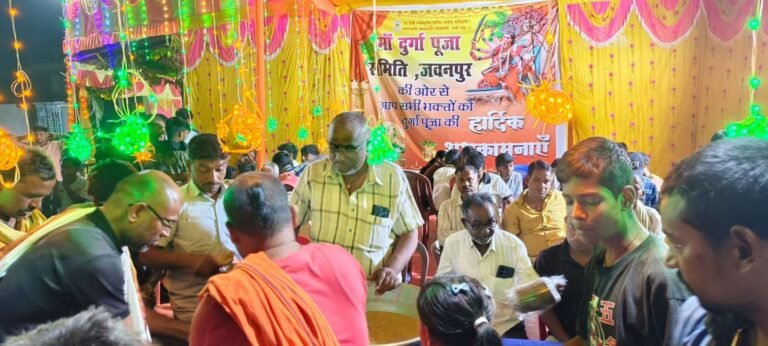 चौपारण: जवनपुर भगवती मंदिर में उमड़ा आस्था का सैलाब, मुखिया जानकी यादव ने की क्षेत्र की खुशहाली की कामना
