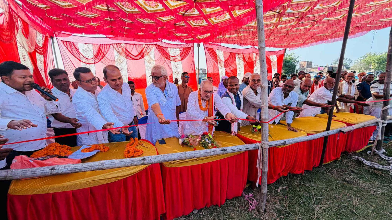 mla danced to the beats of mandar jhumar dance organized in jagdishpur of chauparan2